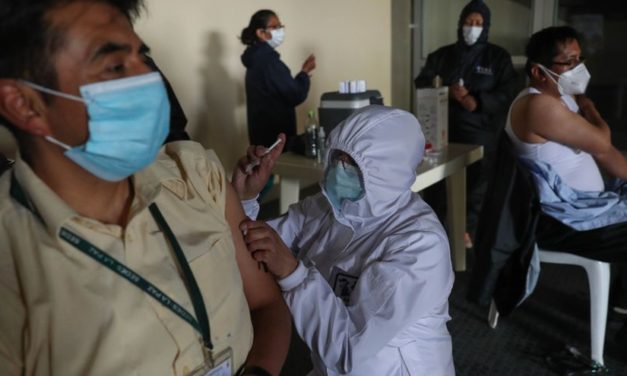 Una campaña en lenguas indígenas promueve cuidados contra la covid en Bolivia